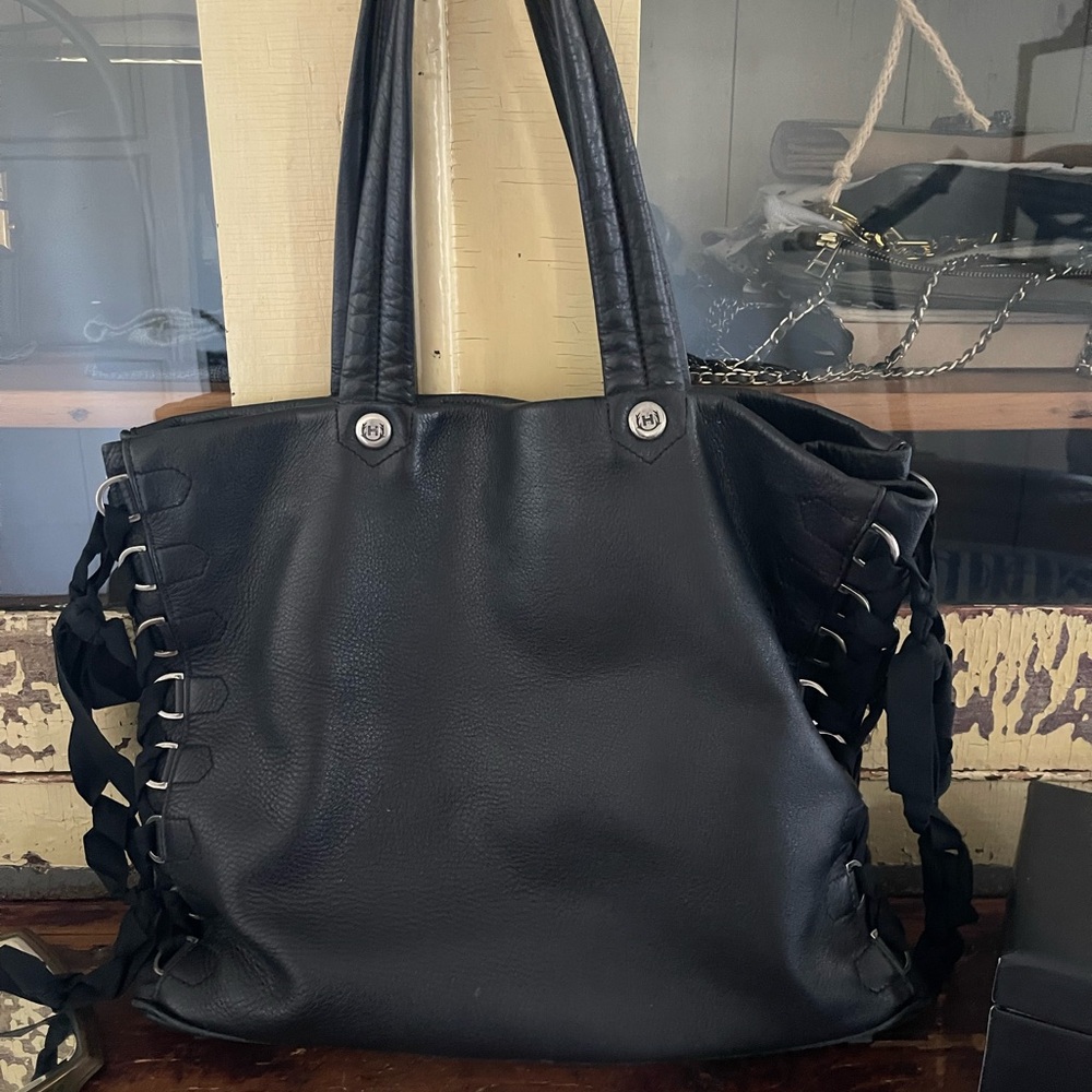 Hunter leather bag